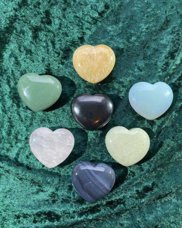 Edelsteen hart — Jade - edelsteen bij CrystalKoorn