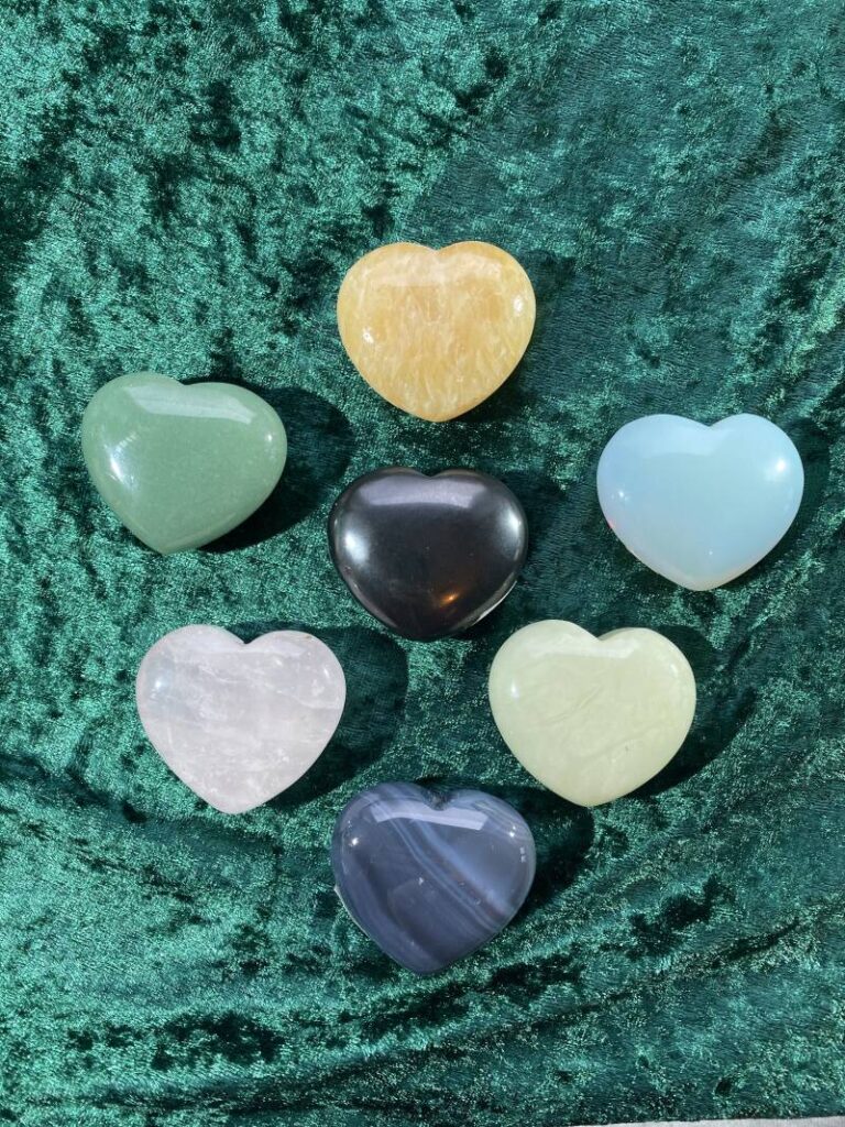 Edelsteen hart — Jade - edelsteen bij CrystalKoorn