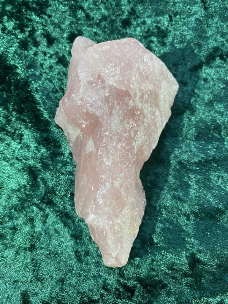 Rozenkwarts - edelsteen bij CrystalKoorn